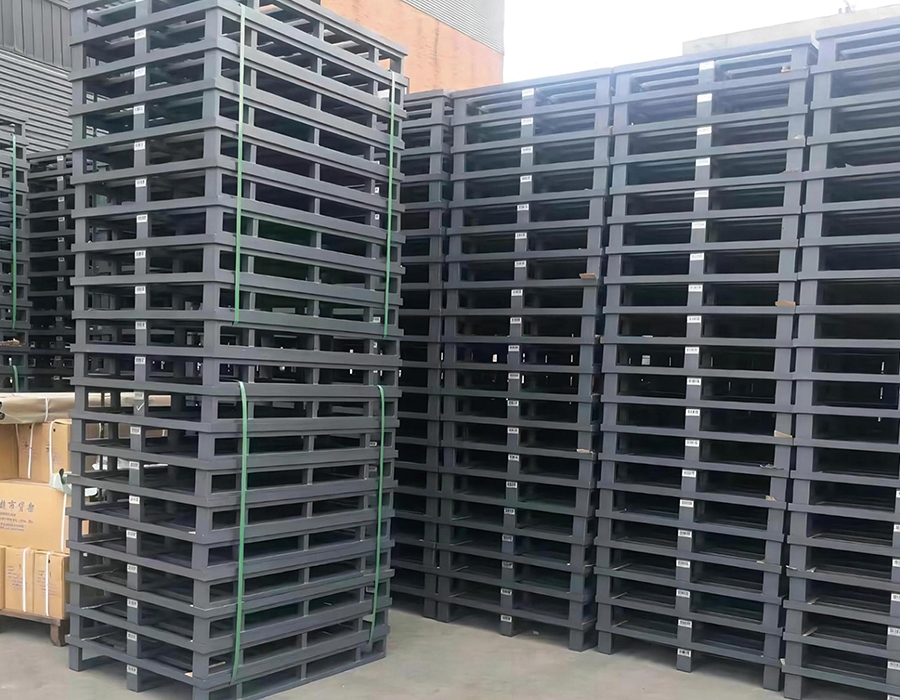Pallet kim loại